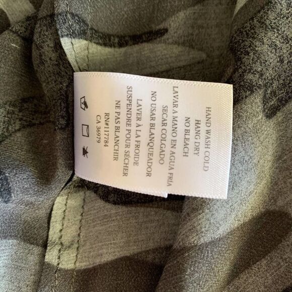 RAILS Gray camp print long sleeve shirt top sz xs - Picture 7 of 8